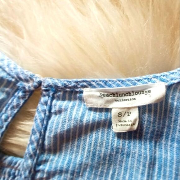 Beach lunch lounge blouse light blue / white stripes  Size S - Picture 4 of 6
